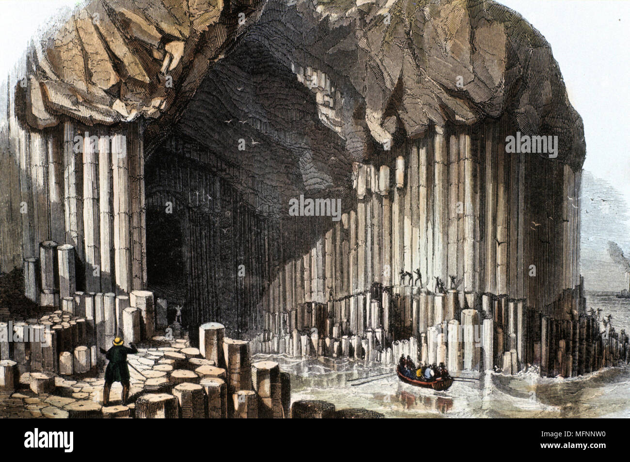 Fingal's Cave, die Höhlen in den Basalt Stapel bekannt an der südwestlichen Küste von Staffa, Inneren Hebriden in Schottland. 69 Meter lang und 12 Meter breit mit einem Dach Arch ca. 22 Meter hoch Dieses natürliche Phänomen war die Inspiration für Felix Mendelssohn (1809-1847) Ouvertüre "Die Hebriden". Hand - farbige Gravur veröffentlicht 1849. Stockfoto