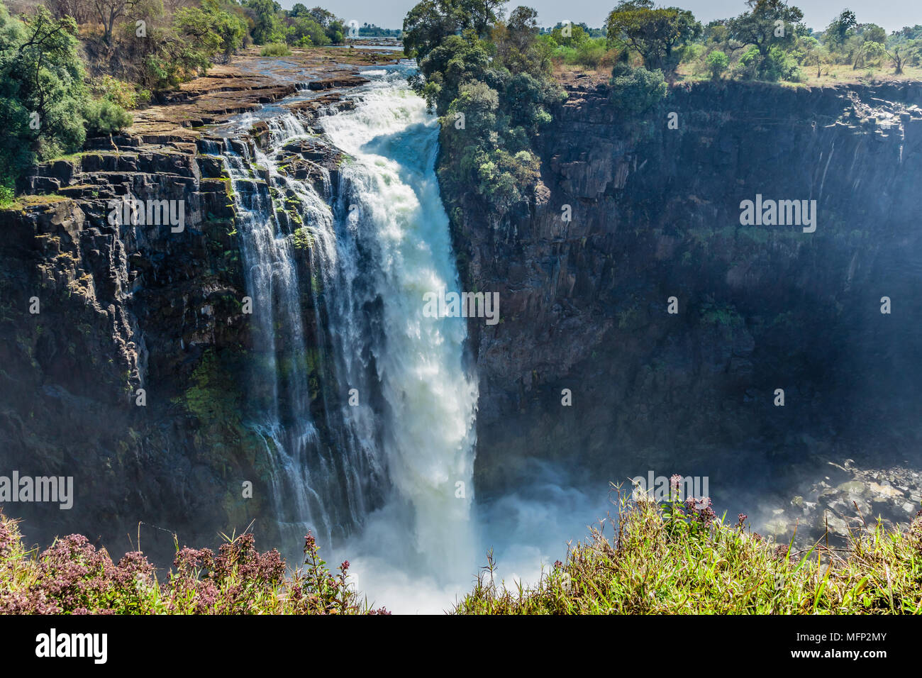 Devil's Katarakt ist auf der Seite von Simbabwe Victoria Falls und ist der kleinste der 5 fällt mit einem Rückgang von 60 Meter. Stockfoto