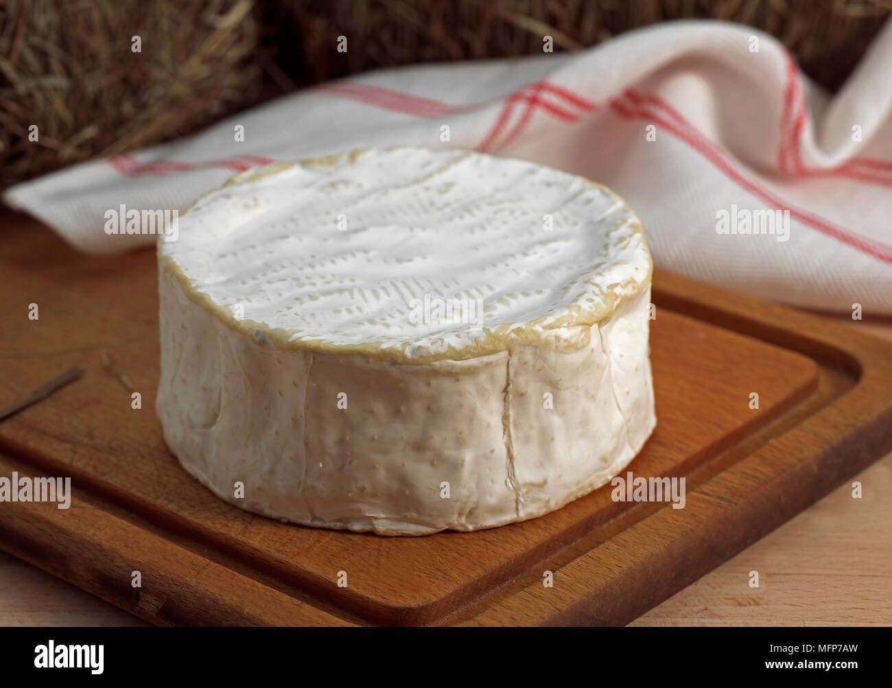 Brillat Savarin, französischer Käse, der mit Kuhmilch Stockfotografie -  Alamy