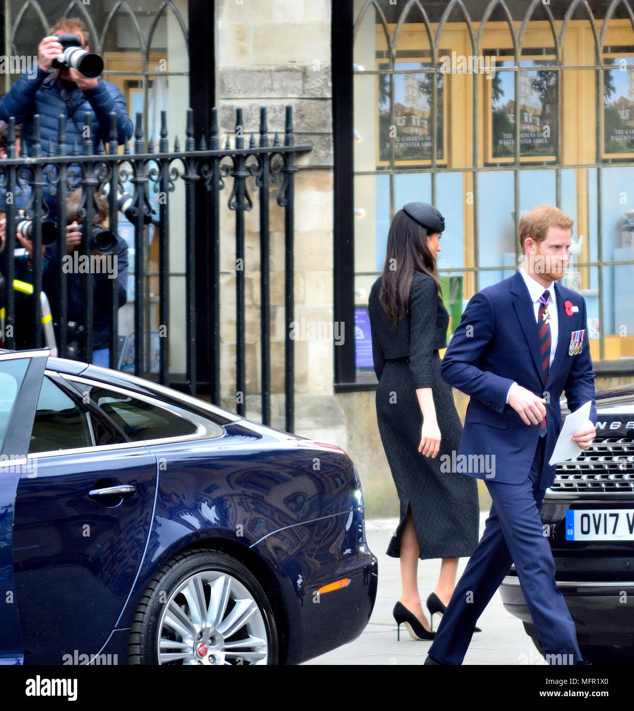 Anzac Day 2018 Service der Gedenkfeier in der Westminster Abbey. Prinz Harry und Meghan Markle hinterlassen Sie nach dem Service Stockfoto