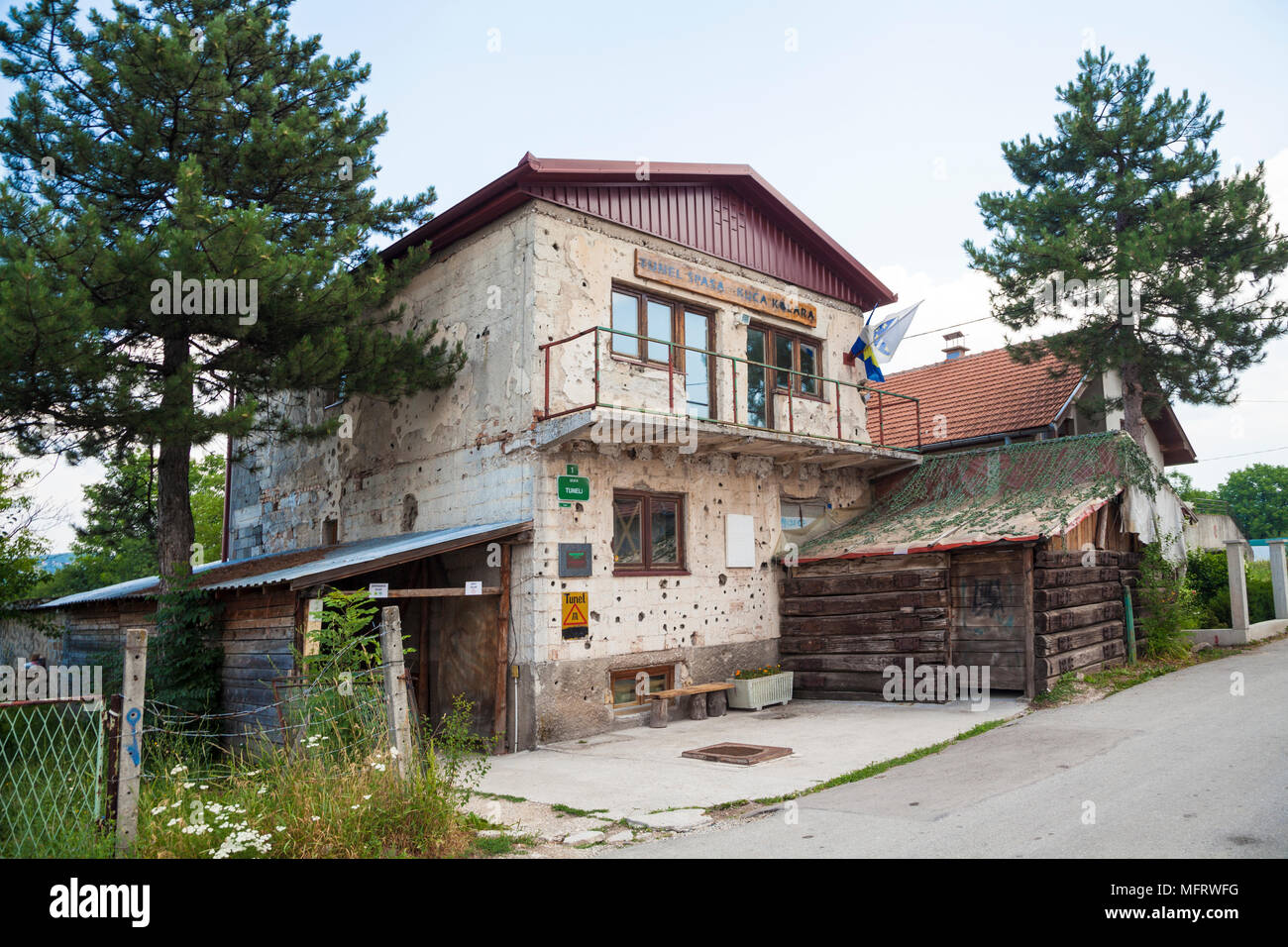 Die Sarajevo Tunnel Museum Eingang in der Nähe von Sarajevo in Bosnien und Herzegowina Stockfoto