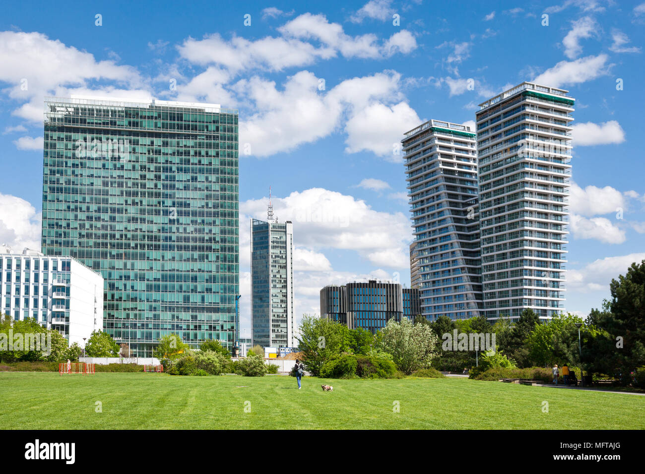 V Tower Prag (Arch. Radan Hubička, PSJ investieren, 104 m, 30 Pater, 3 miliardy Kč), Pankrác, Praha, Česká republika/V Tower, Bezirk Pankrac, Prag, Stockfoto