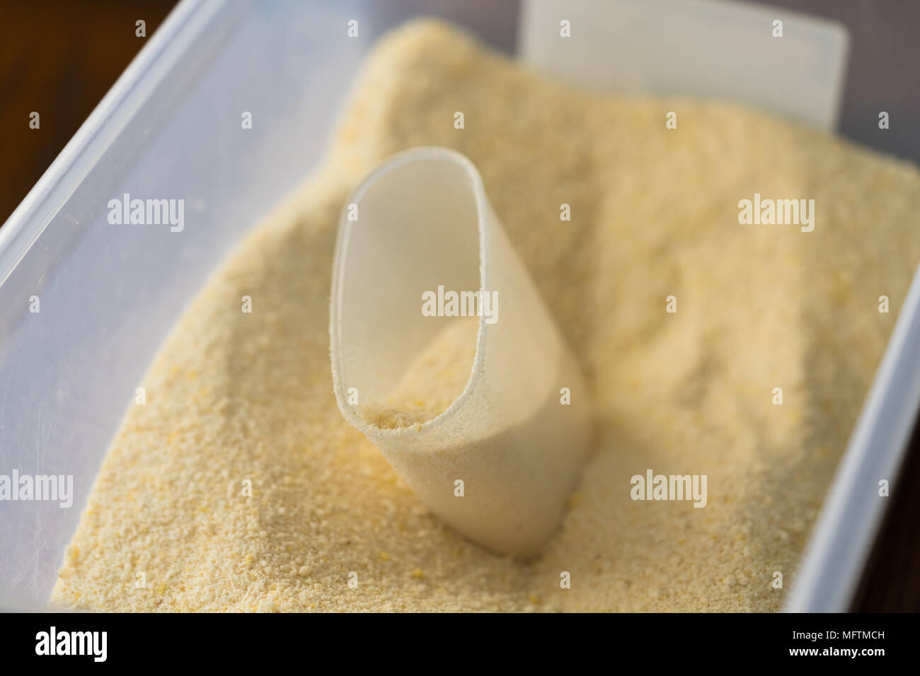 Nigerianische Garri in Plastik Schüssel Stockfoto