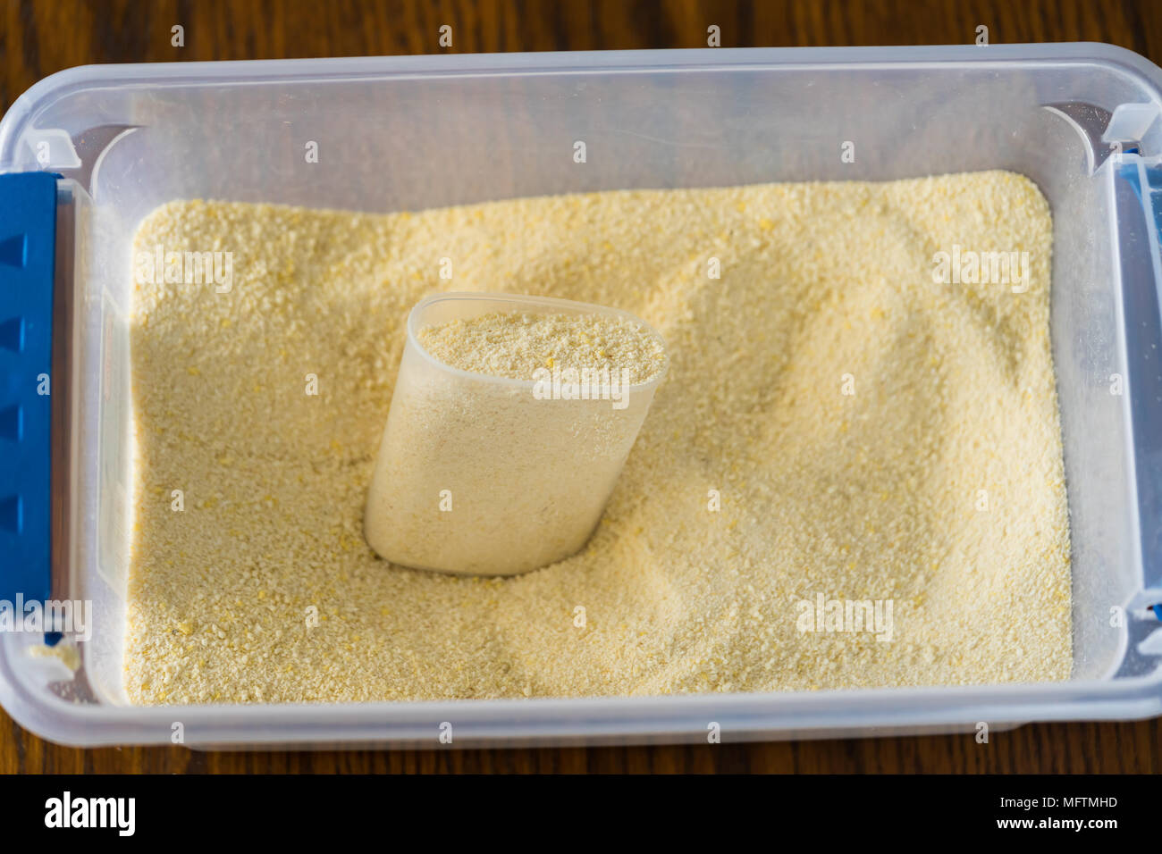 Nigerianische Garri in Plastik Schüssel Stockfoto