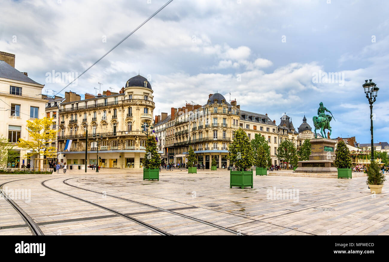 Place du Martroi, dem Hauptplatz von Orleans - Frankreich Stockfoto
