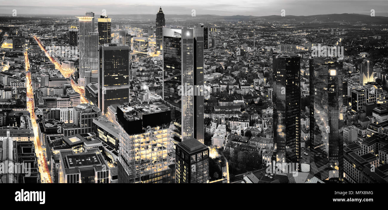 Frankfurt Skyline Schwarz Weiss Stockfotos Und Bilder Kaufen Alamy