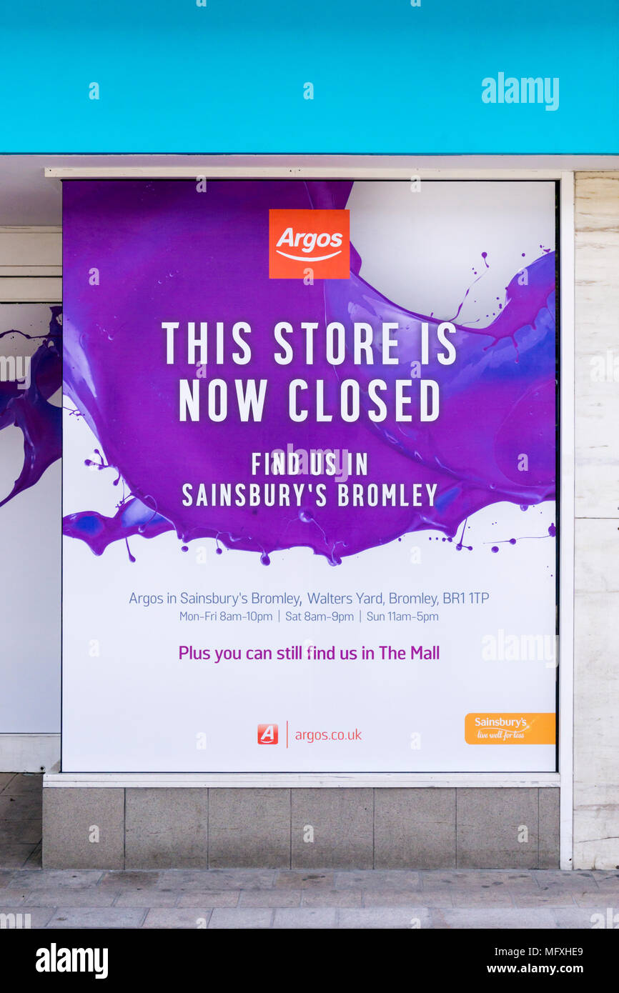 Eine geschlossene Argos Katalog Shop, die in gemeinsame Räumlichkeiten mit einem Sainsbury's Supermarkt bewegt hat. Stockfoto