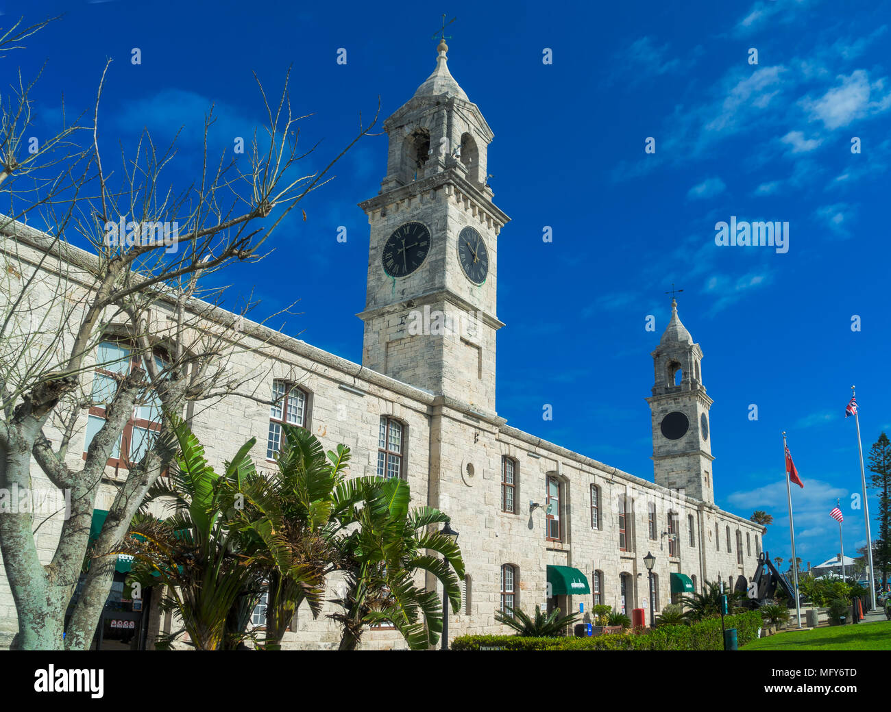 Der Uhrturm am Royal Naval Dockyards, Bermuda. Stockfoto