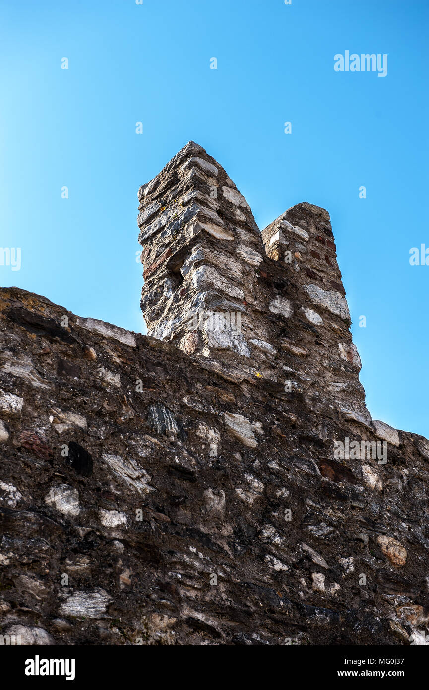 Das Torre Bianca (Weißer Turm) der Castelgrande in Bellinzona, Schweiz. UNESCO-Welterbe Zeichen Stockfoto