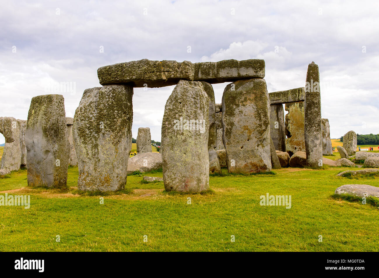Der Blick auf die Steine von Stonehenge, ein Prähistorisches Denkmal in Wiltshire, England. UNESCO-Welterbe Stockfoto