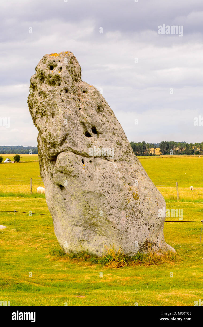 Heelstone des Stonehenge, ein Prähistorisches Denkmal in Wiltshire, England. UNESCO-Welterbe Stockfoto