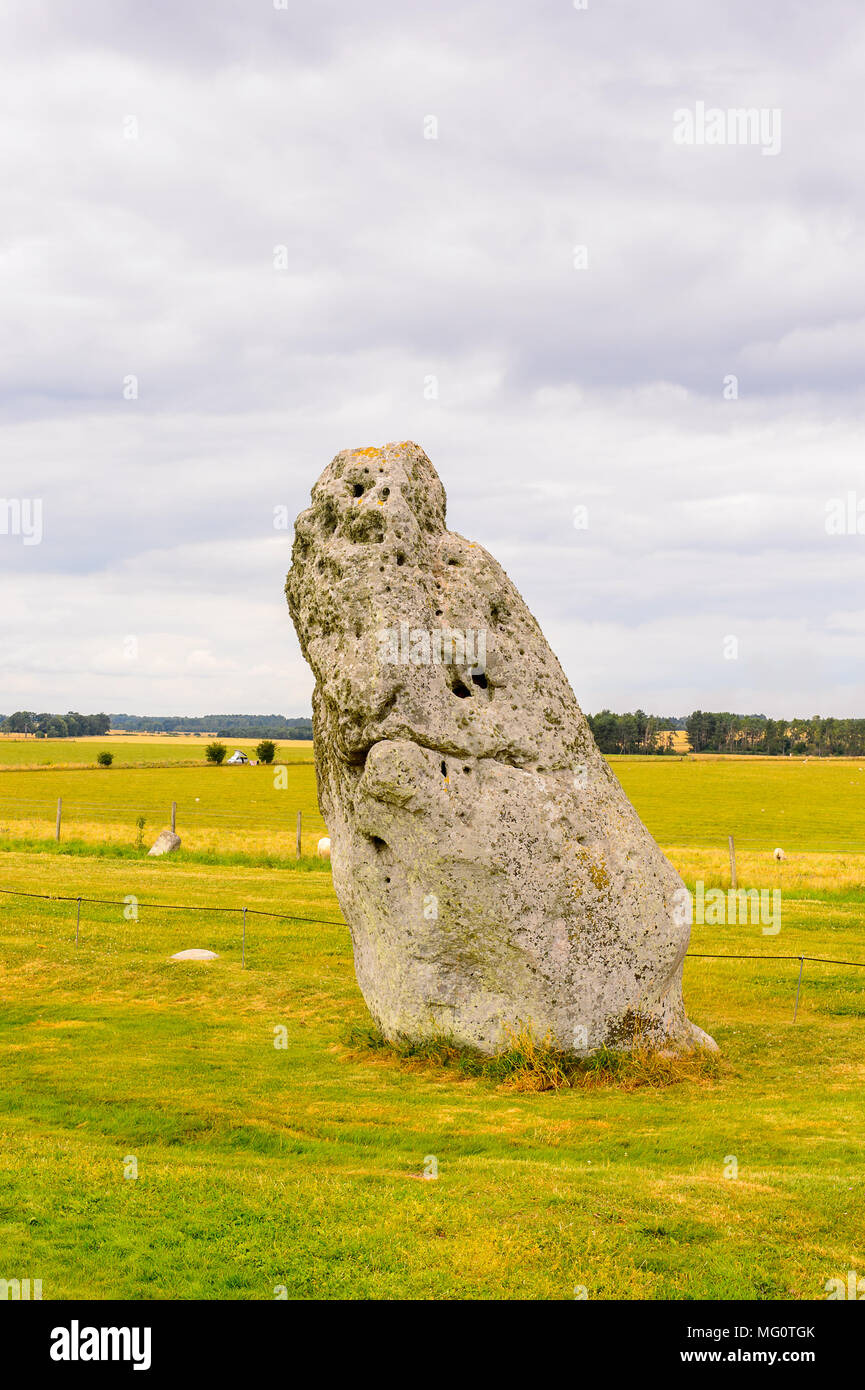 Heelstone des Stonehenge, ein Prähistorisches Denkmal in Wiltshire, England. UNESCO-Welterbe Stockfoto