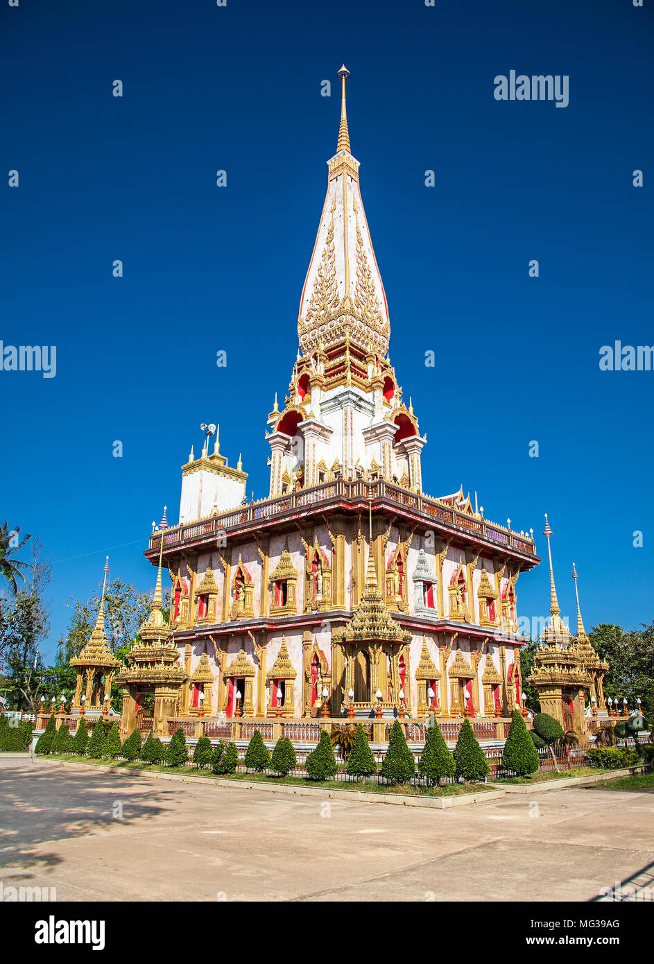 Phuket City, Thailand - Jan 24, 2016:. Wat Chaitharam oder Wat Chalong Tempel am 24.Januar 2016 in Phuket City, Thailand. Stockfoto