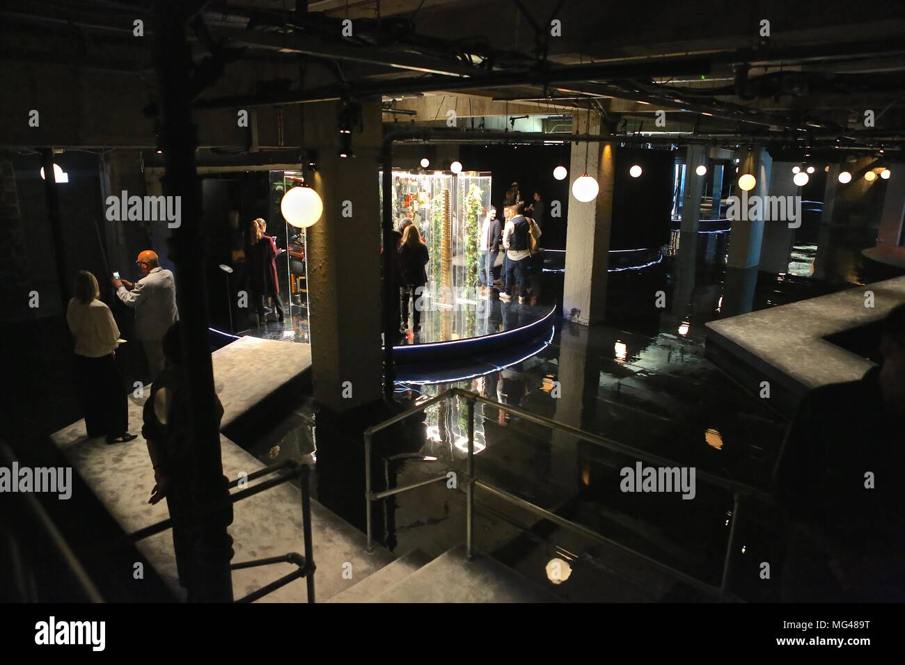 Die Kehrseite der VIP-PRIVATE VIEW, 26. April 2018 Stockfoto