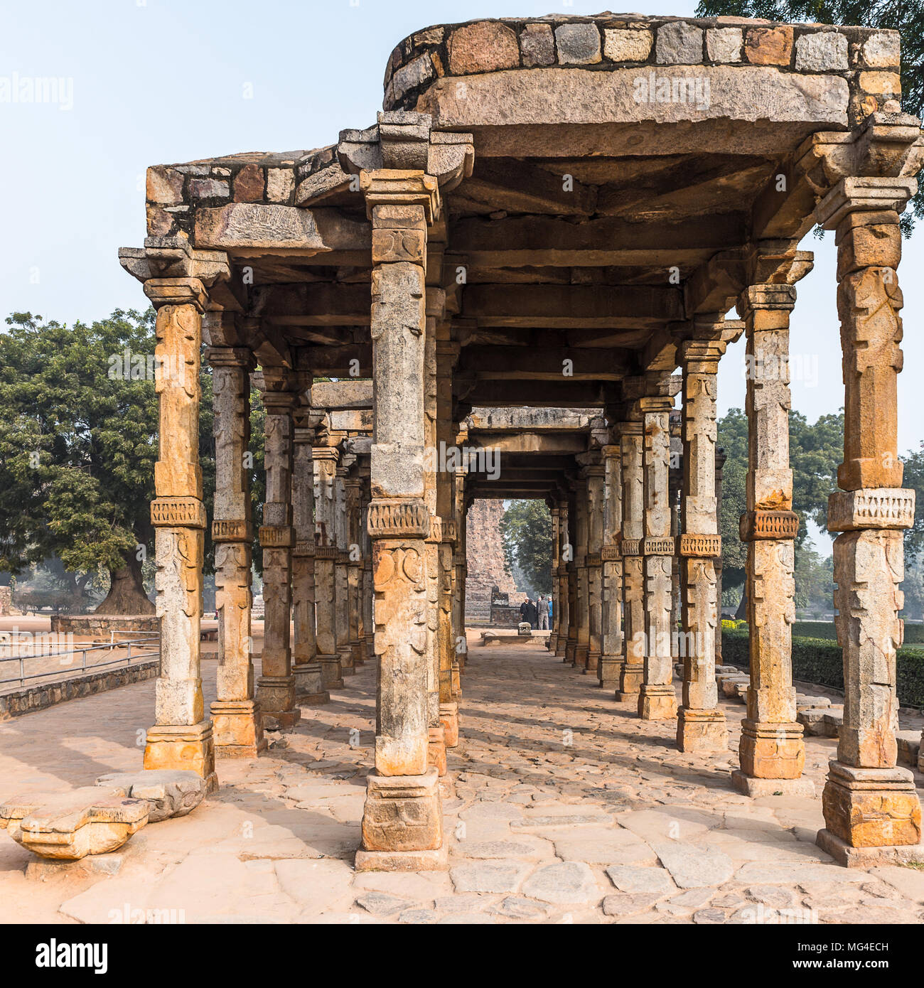 Qutb komplex (qutb), einer Reihe von Monumenten und Gebäuden in