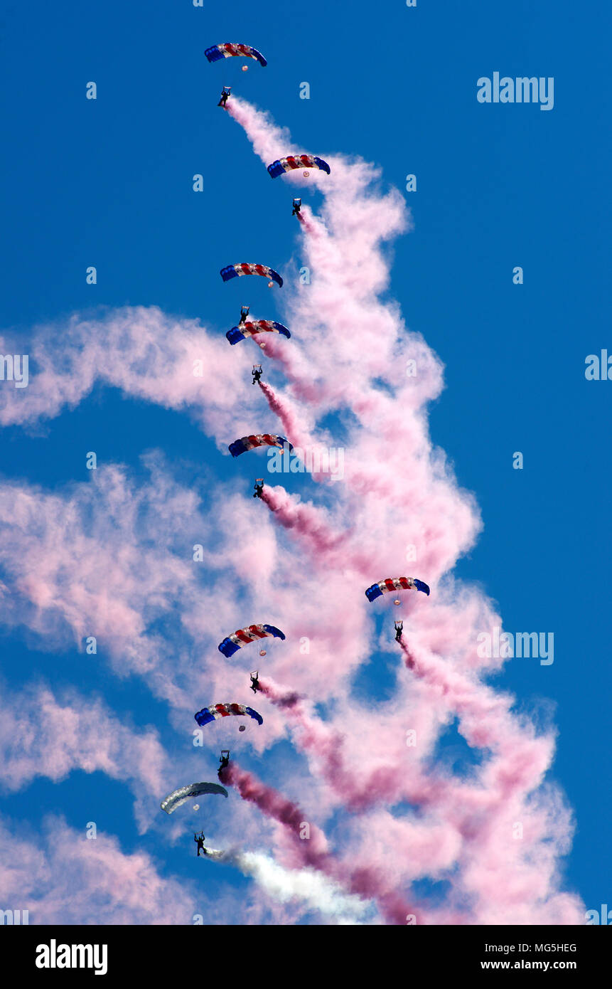 Falken Fallschirm Freifall Team Stockfoto