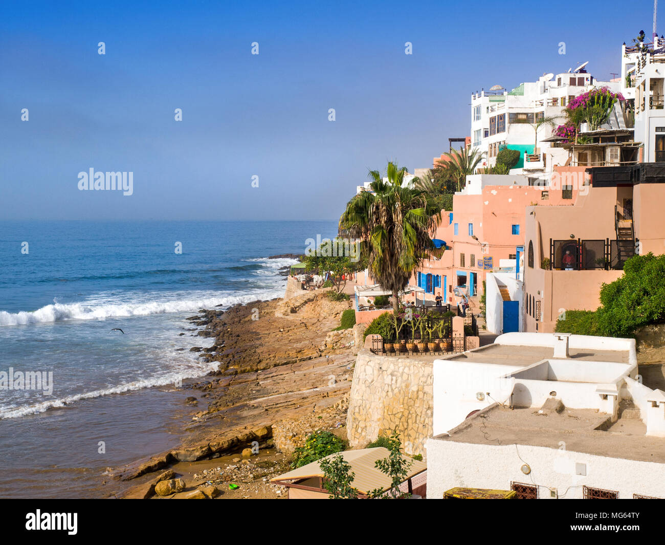 Die Küstenstadt Taghzoute/Taghzout, einem beliebten Surfziel, Marokko Stockfoto