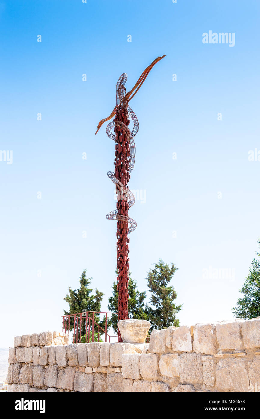 Eherne Schlange des Mose am Berg Nebo Stockfoto