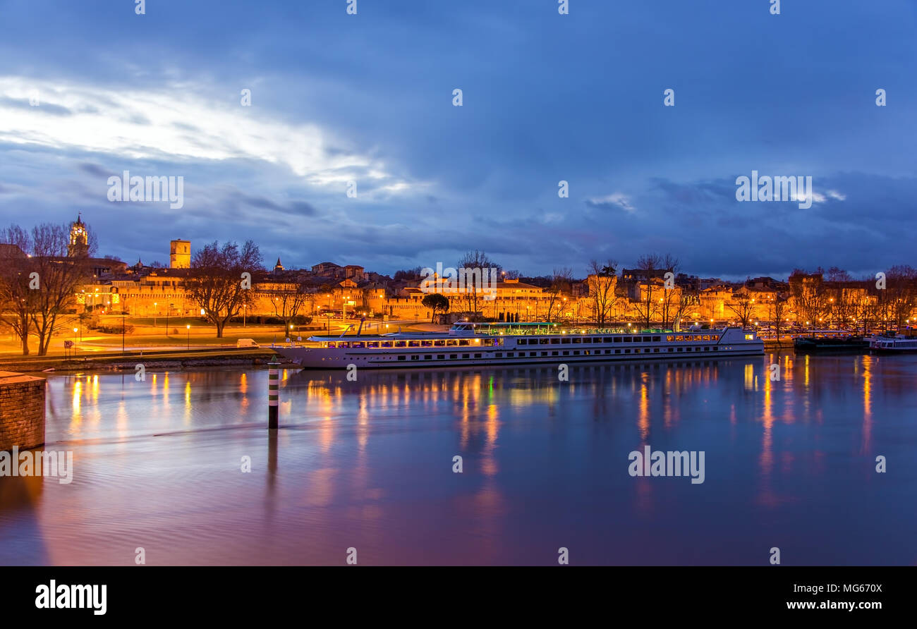 Ein Boot Bootsplatz in Avignon - Frankreich Stockfoto
