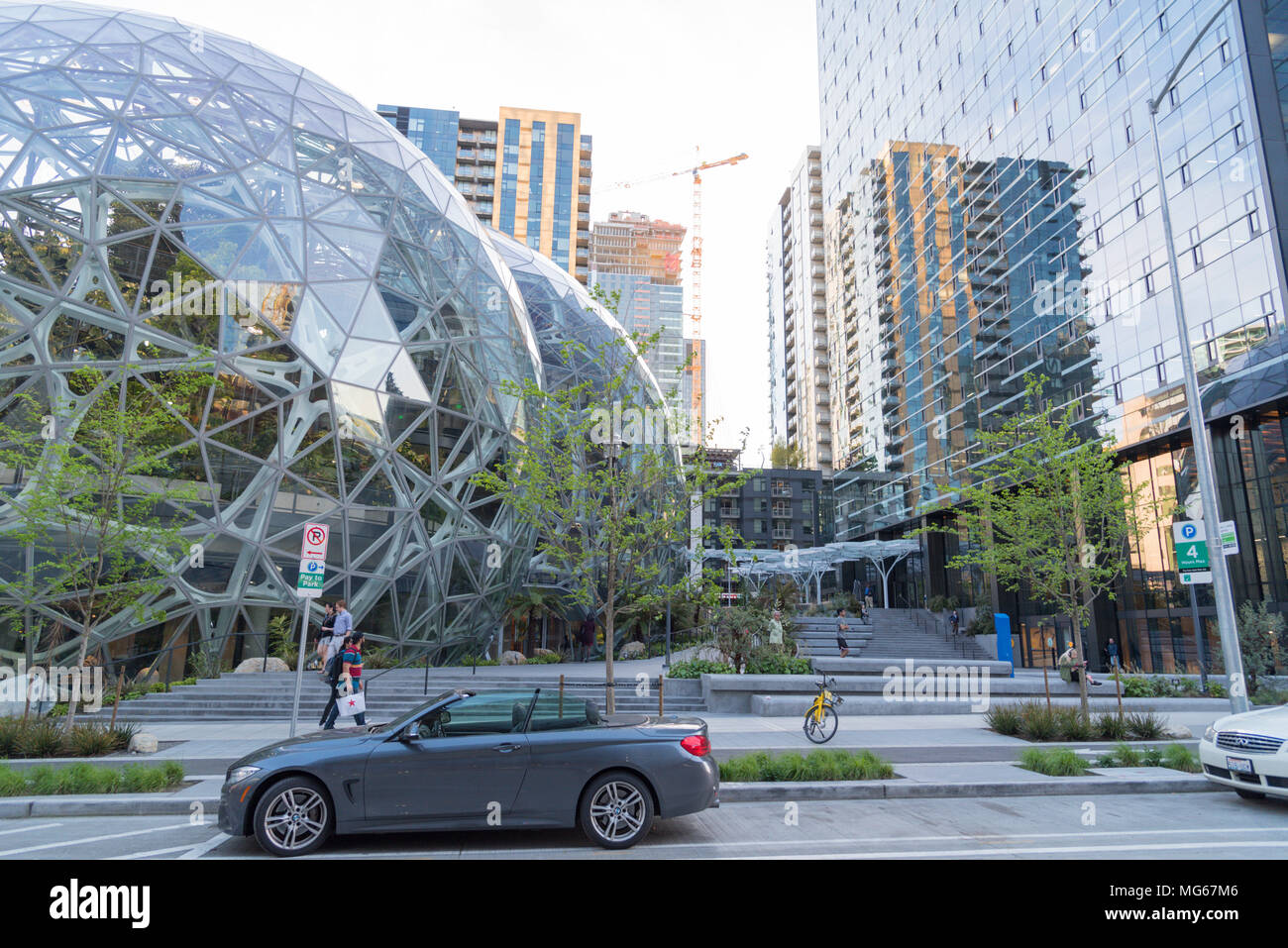 Die kugeln in amazon headquarters in der innenstadt von seattle Fotos
