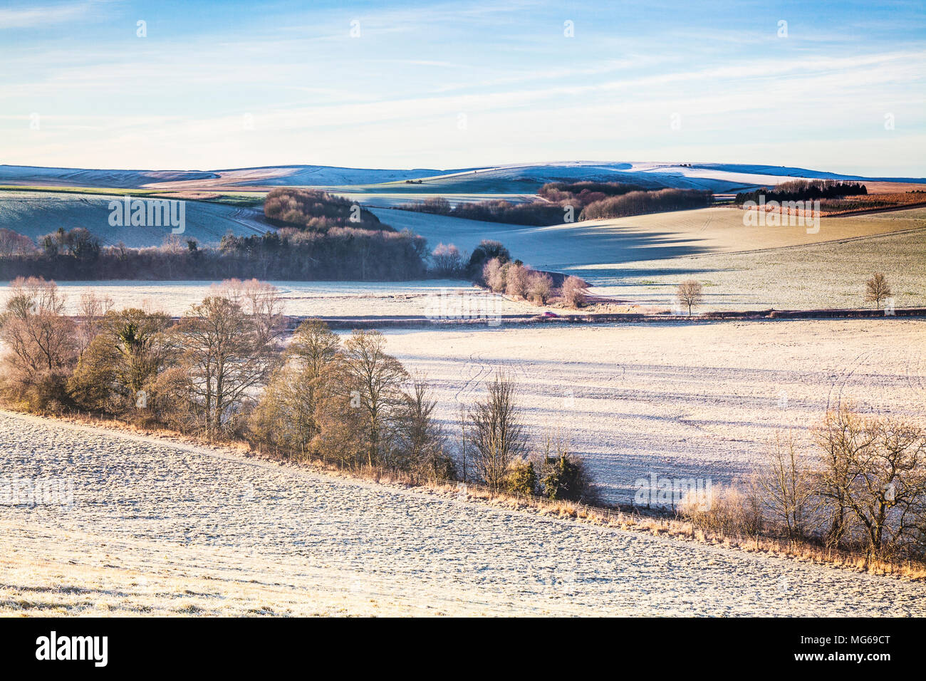 Ein frostiger Morgen auf der Marlborough Downs in Wiltshire. Stockfoto