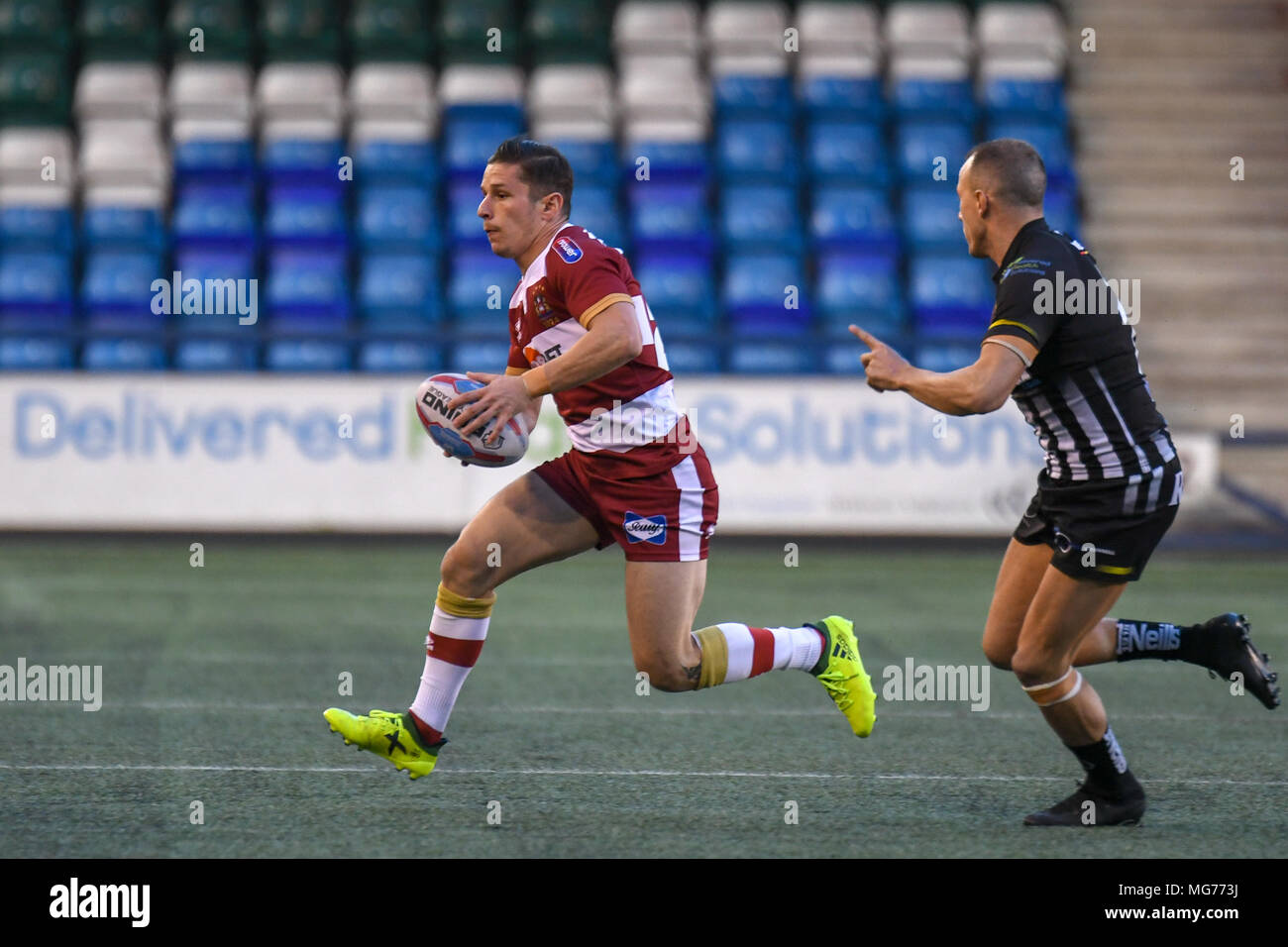 Widnes, Großbritannien, 27. April 2018. Wählen Sie Sicherheit aus, Stadion, Widnes, England; Betfred Super League Rugby, Wikinger v Widnes Wigan Warriors; Morgan Escare von Wigan Warriors Credit: Aktuelles Bilder/Alamy leben Nachrichten Stockfoto