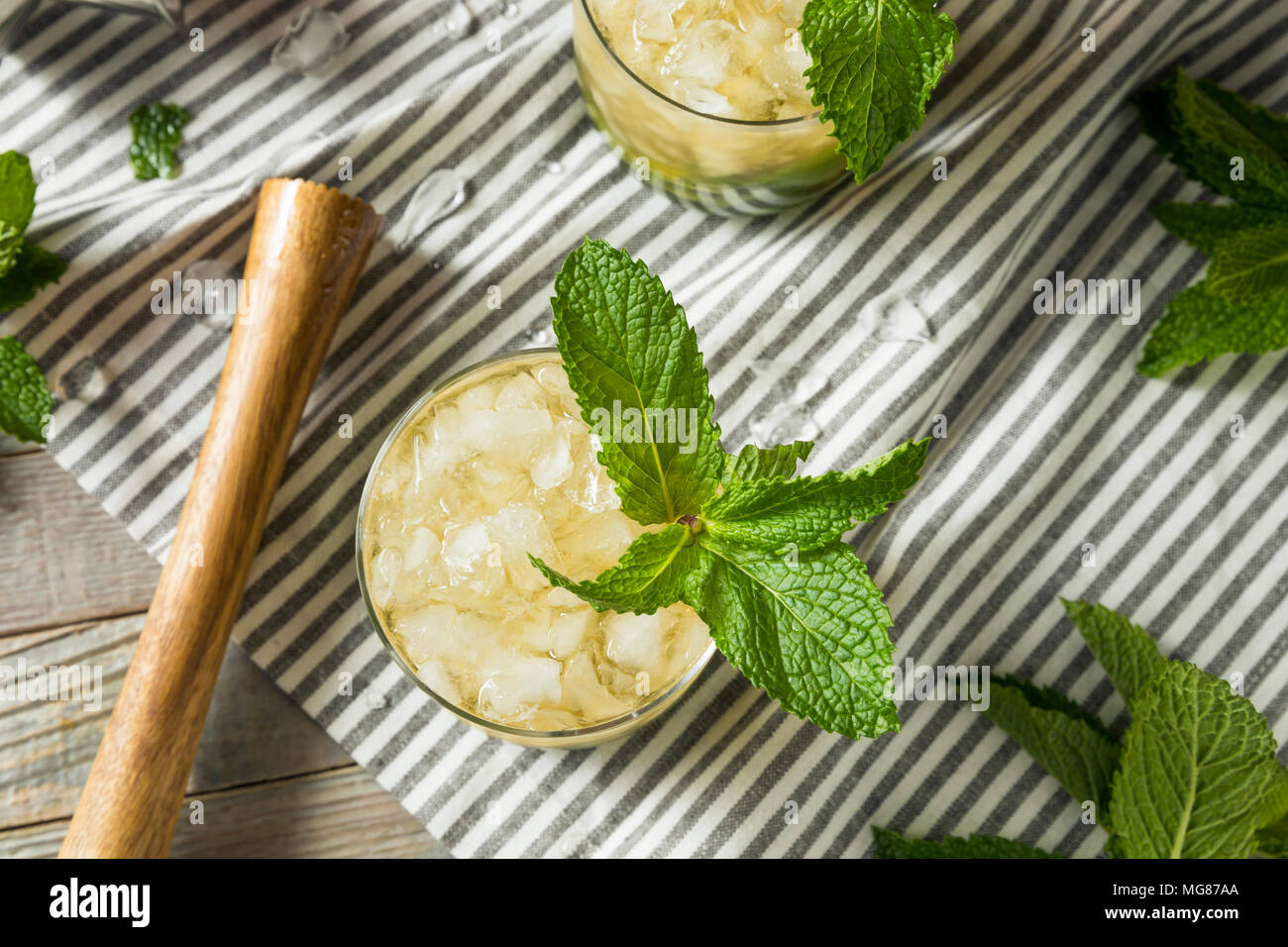 Hausgemachte Derby Mint Julep mit Kentucky Bourbon Stockfoto