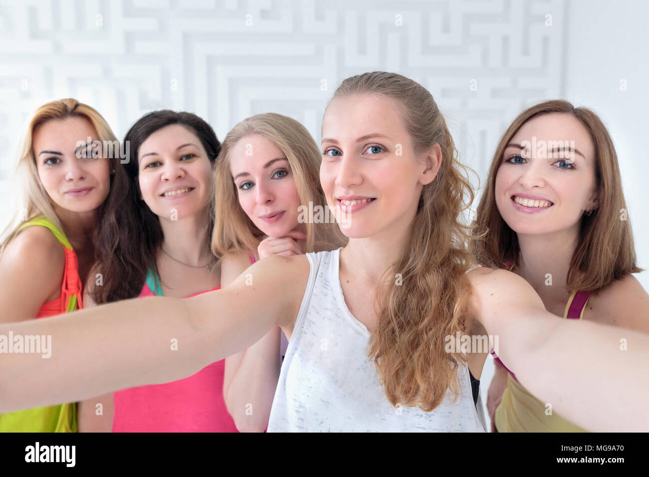 Close-up gerne sportliche Frauen selfie Stockfoto