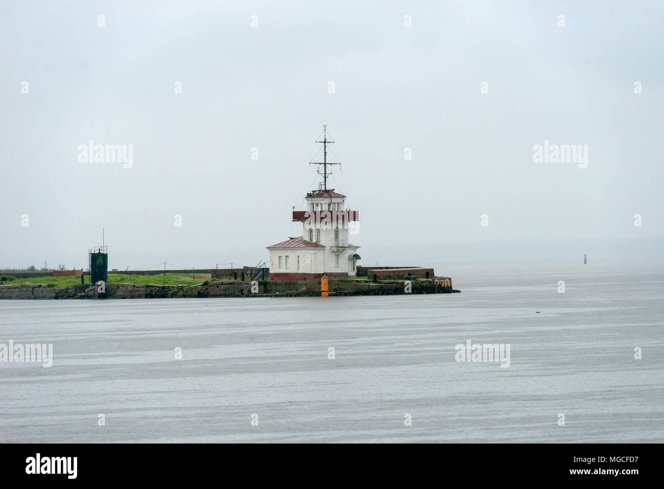 Traffic Service Station im Hafen von Kronstadt, Russland Stockfoto