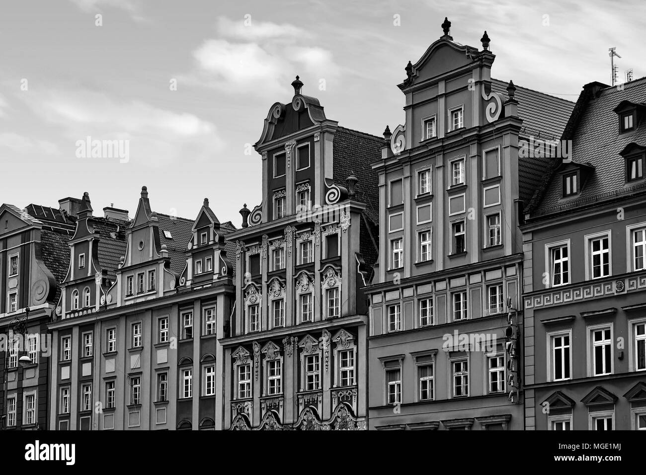 Marktplatz in Breslau Polen mit alten Häusern. Reise Urlaub Konzept. Schwarz  und Weiß Stockfotografie - Alamy