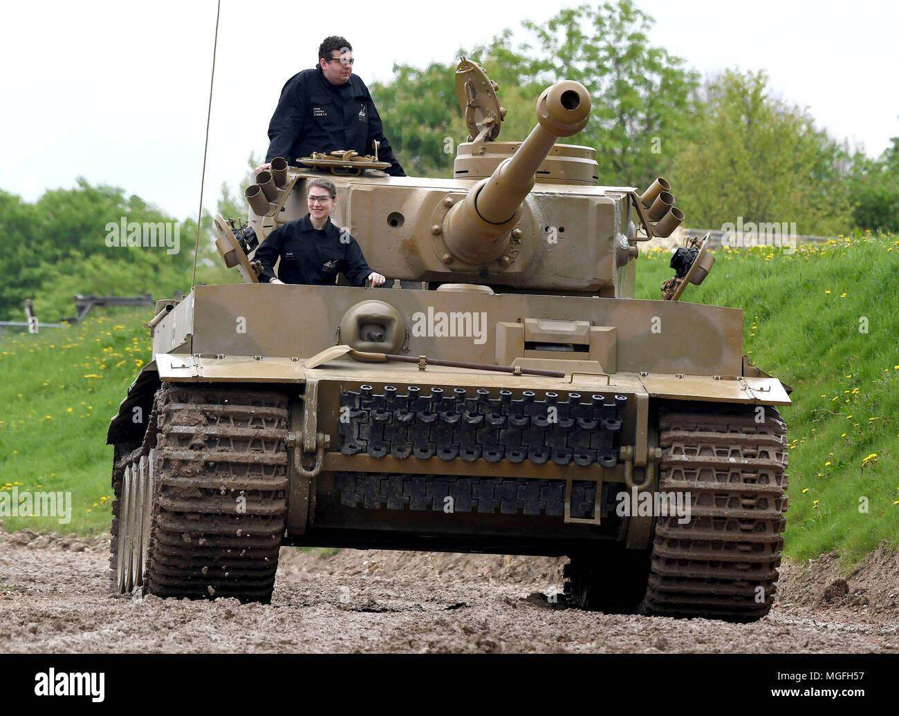 Tiger 131, Welt-berühmten Zweiten Weltkrieg Tank, das einzige Betriebssystem Tiger, den ich in der Welt, nimmt an der Parade am Tank Museum, Bovington in Dorset. Credit: Finnbarr Webster/Alamy leben Nachrichten Stockfoto