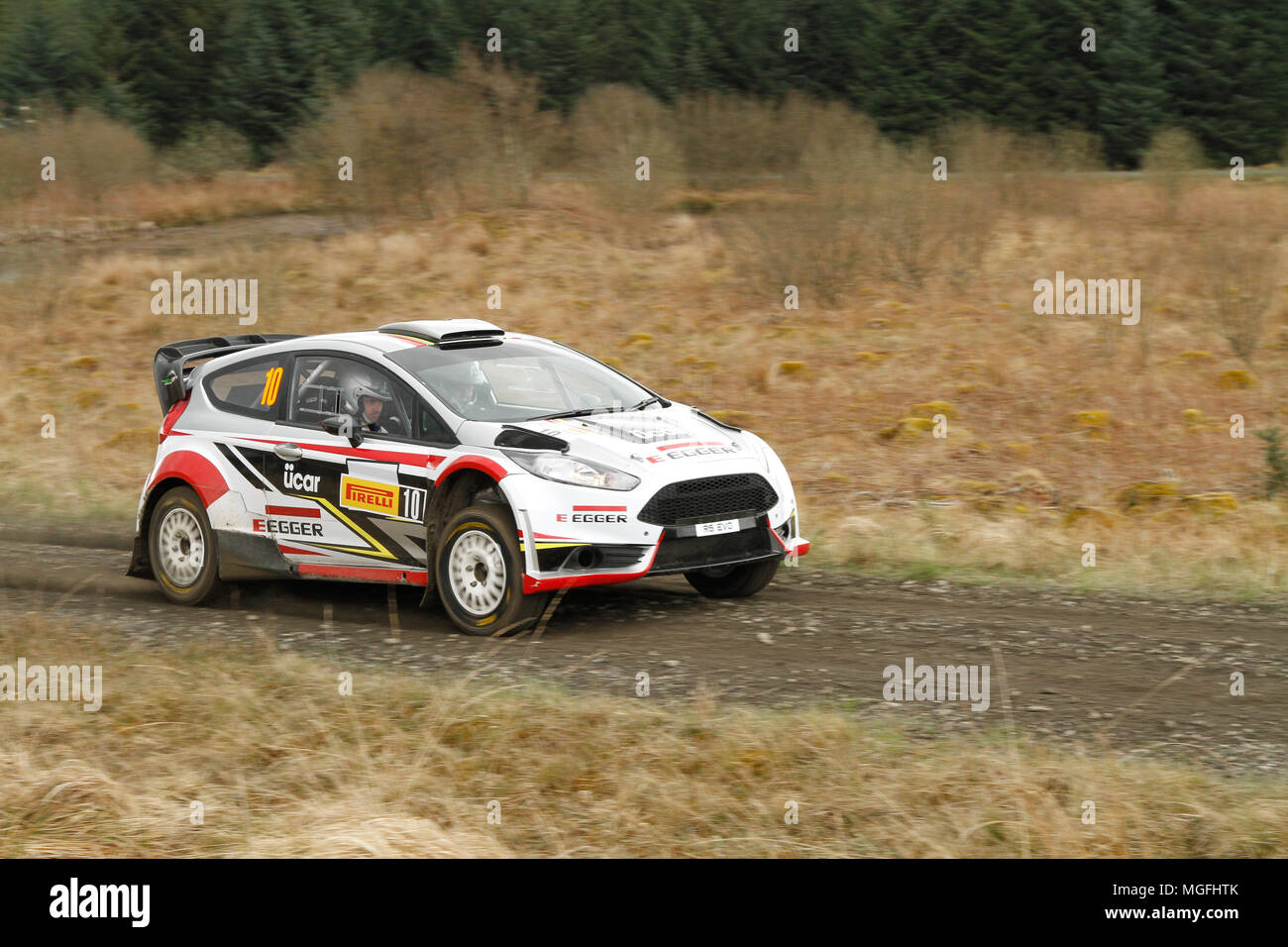 Kielder Forest, Northumberland, Großbritannien, 28. April 2018. Rallye Fahrer konkurrieren in der Pirelli internationale Rallye und der zweiten Runde der Prestone World Rally Championship. (Spezielle Phase 1 - Pundershaw 1). Andrew Cheal/Alamy leben Nachrichten Stockfoto