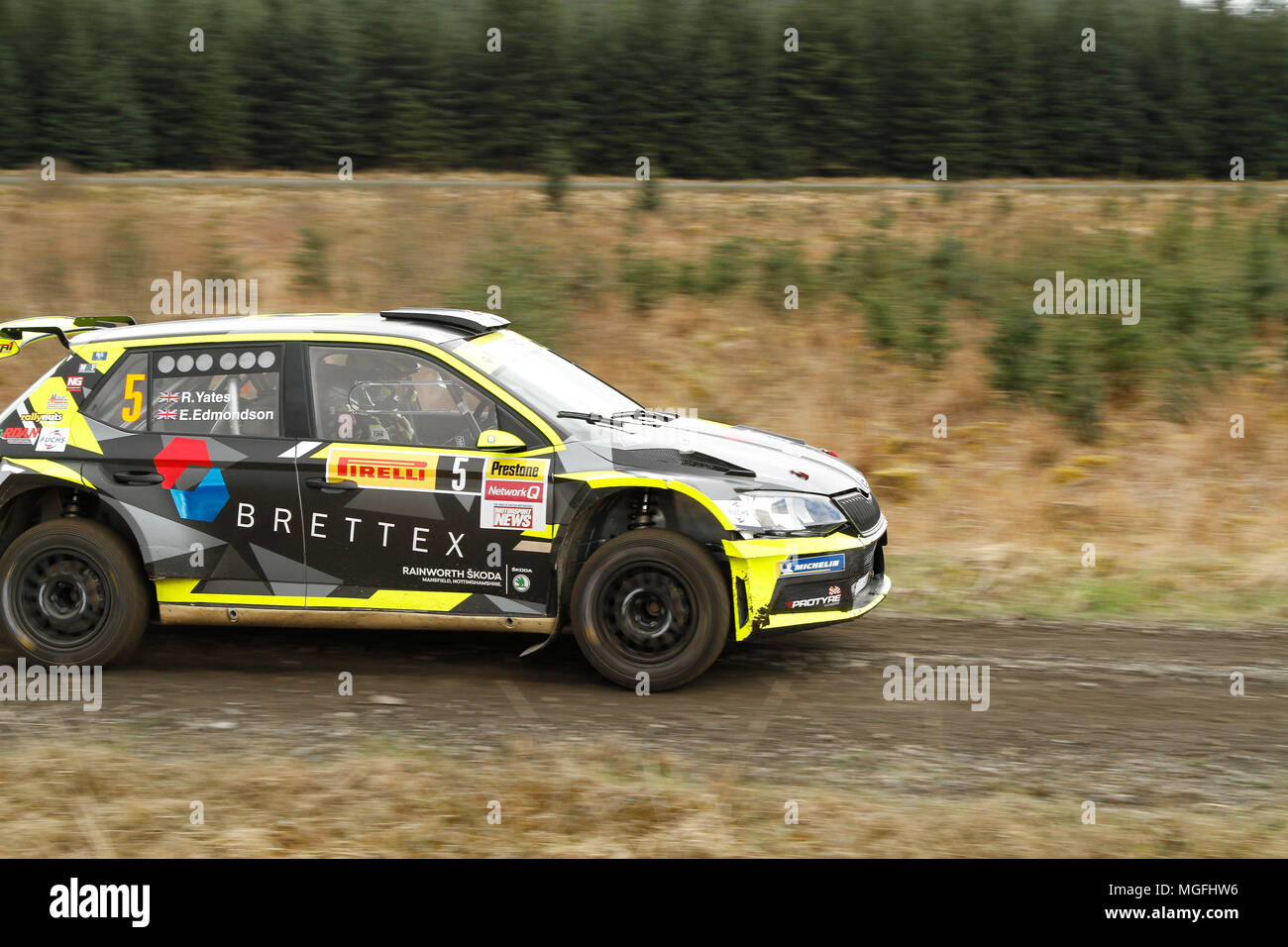 Kielder Forest, Northumberland, Großbritannien, 28. April 2018. Rallye Fahrer konkurrieren in der Pirelli internationale Rallye und der zweiten Runde der Prestone World Rally Championship. (Spezielle Phase 1 - Pundershaw 1). Andrew Cheal/Alamy leben Nachrichten Stockfoto