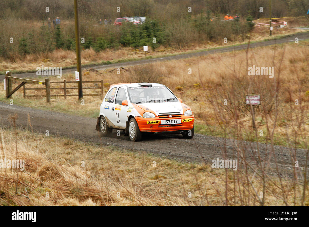 Kielder Forest, Northumberland, Großbritannien, 28. April 2018. Rallye Fahrer konkurrieren in der Pirelli internationale Rallye und der FUCHS Schmiermittel MSA British historischen Rally Championship. (Spezielle Phase 1 - Pundershaw 1). Andrew Cheal/Alamy leben Nachrichten Stockfoto