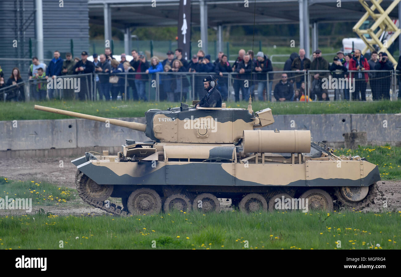 Valentine Mark IX Tank. T67003 Valentine Mark IX Tank im Tank Museum, Bovington in Dorset. Credit: Finnbarr Webster/Alamy leben Nachrichten Stockfoto