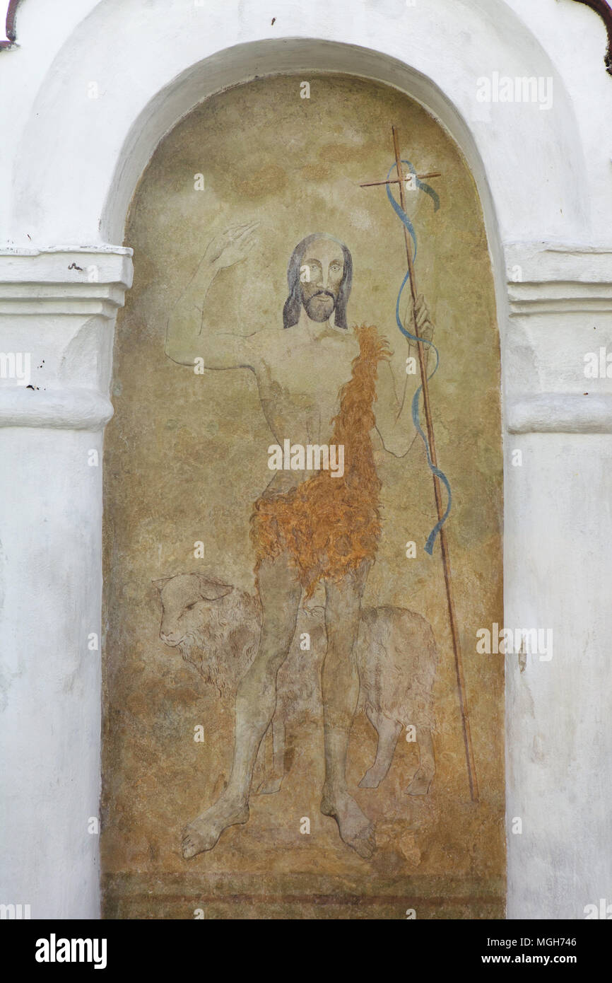 Der hl. Johannes der Täufer in der Wandmalerei in der Grabkapelle auf dem Dorffriedhof in Albrechtice nad Vltavou in Südböhmen, Tschechien. Beerdigung Kapellen auf dem Friedhof an der Wand platziert wurden mit Wandmalereien in den 1840er Jahren von den lokalen Malers František Mikule mit Pfarrer Vít Cíza, der auch Gedichte für jedes Wandbild aus durchgeführt. Die Wandmalereien wurden mehrmals während des 19. und 20. Jahrhundert neu gestrichen und vollständig von dem Team unter der Leitung von Jitka Musilová in 2010-2013 restauriert. Stockfoto