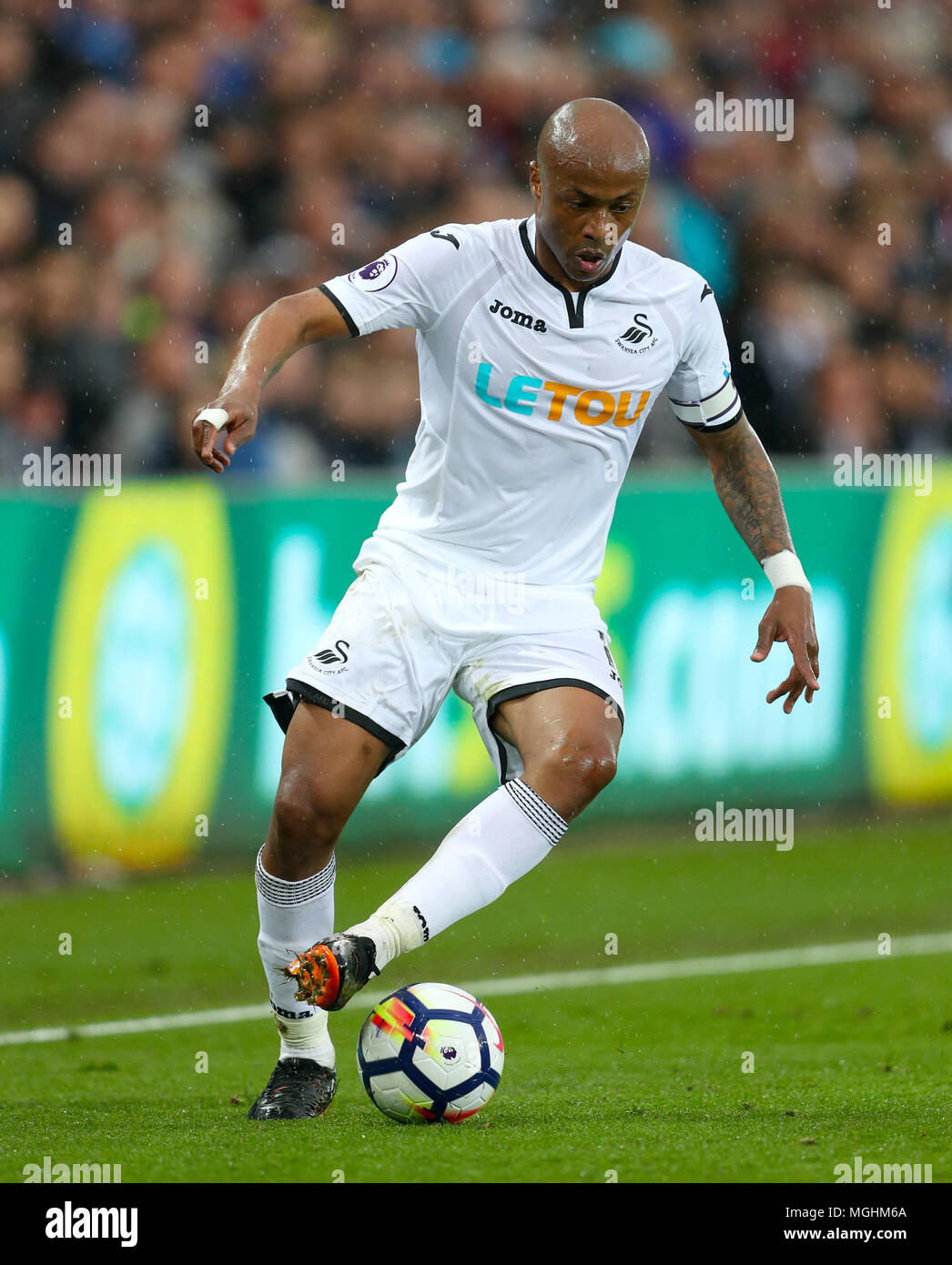 Die Swansea City Andre Ayew Wahrend Der Premier League Match In Der Liberty Stadium Swansea Press