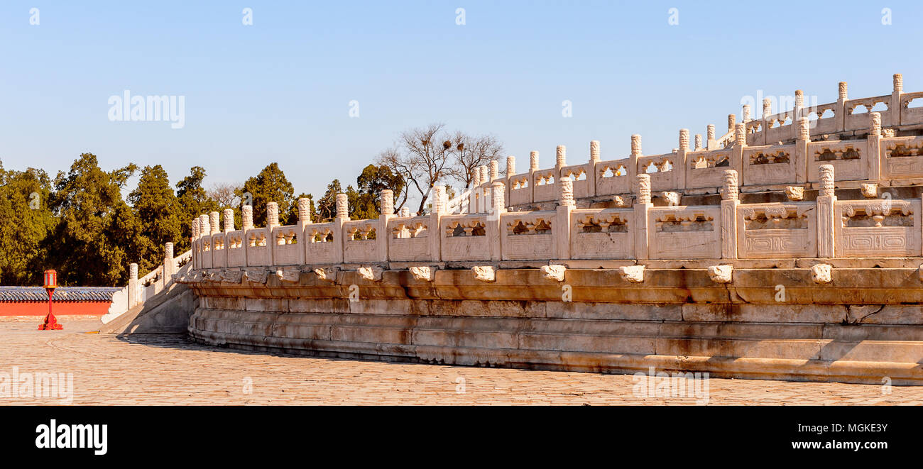 Kreisförmige Hügel Altar im Tempel des Himmels-Komplex, ein kaiserlicher Opferaltar in Peking. UNESCO-Welterbe Stockfoto