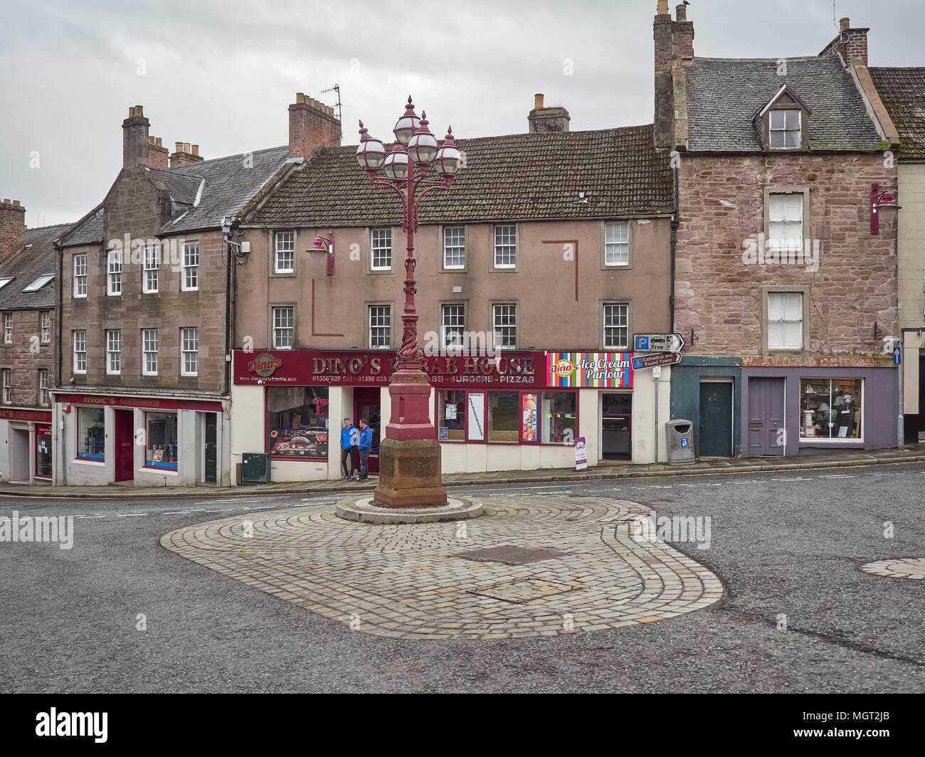 Die Verbindung zwischen der High Street und Church Street in der
