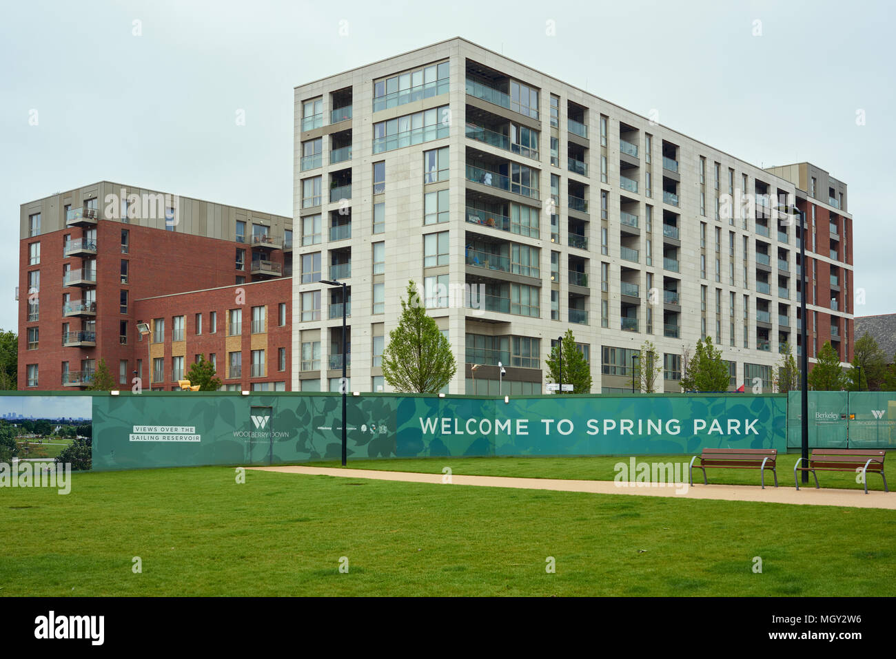 Neue Apartments im Frühjahr Park, in der Nähe von Stoke Newington, London UK Stockfoto