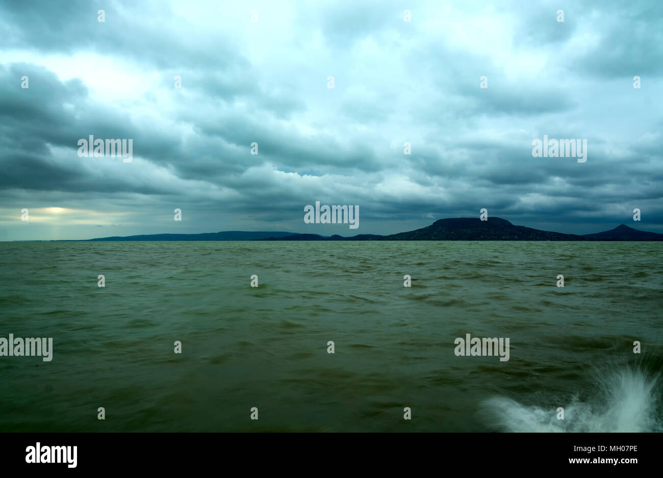 Stürmische See Balaton, Ungarn (Fonyod) Stockfoto