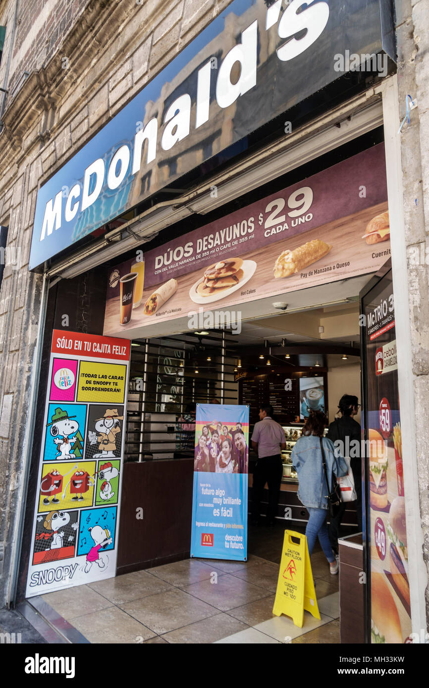 Mexiko-Stadt, Mexikanisch, Hispanic, historisches Zentrum, Avenida Francisco Madero, Fußgängerzone, McDonalds, Hamburger-Restaurant, Fast Food, Eingang, poste Stockfoto