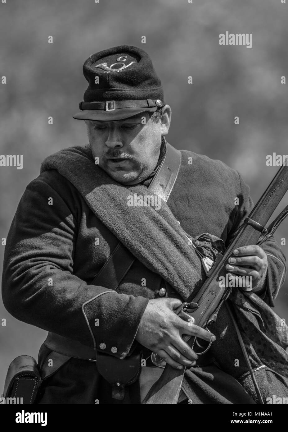 Amerikanischer Bürgerkrieg reenactors in Aktion am Hund Insel Ereignis in Red Bluff, Kalifornien. Stockfoto