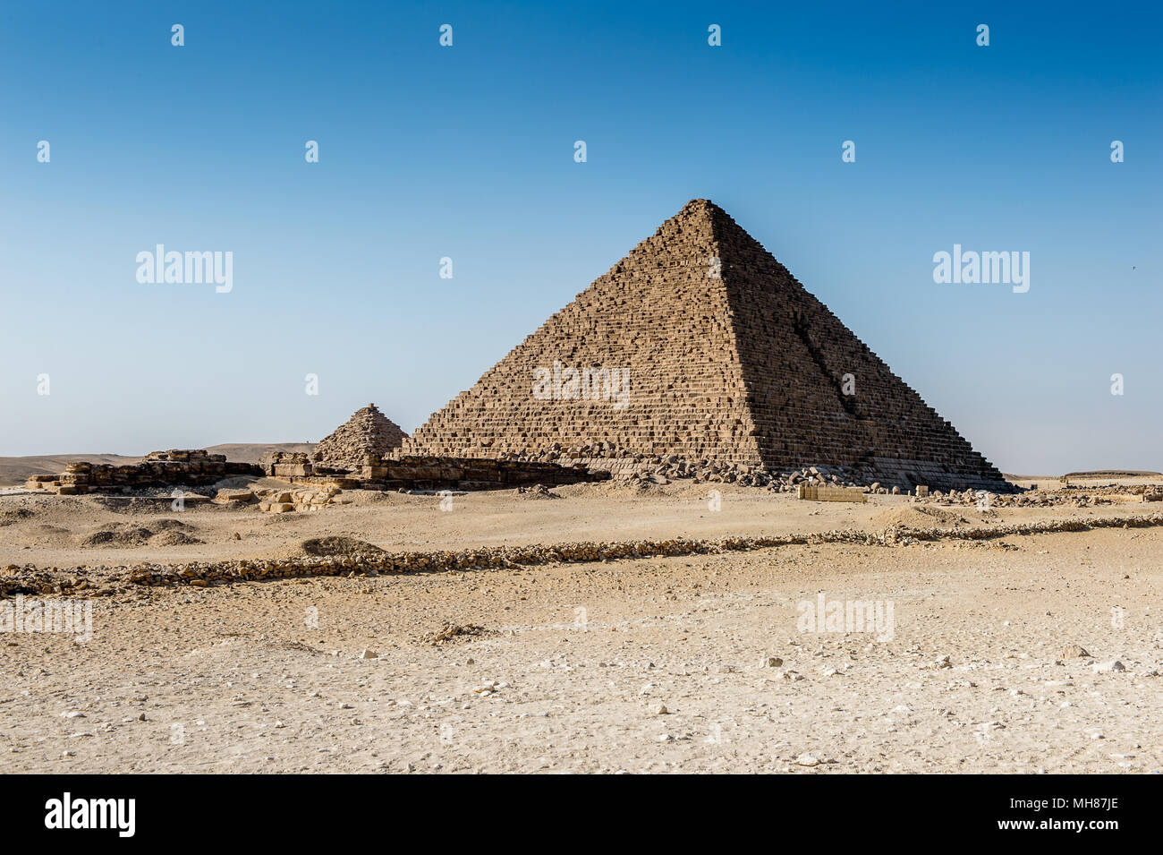 Wann Wurde Die Pyramide Von Gizeh Gebaut Pyramide des Menkaure, die Giza Plateau, die kleinste der drei