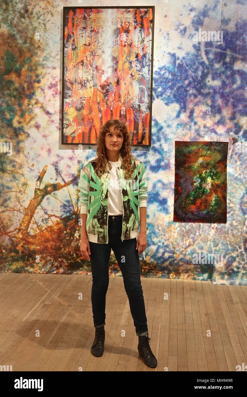 Form des Lichts 100 Jahre Fotografie und abstrakter Kunst 2. Mai - 14. Okt. 2018 Stockfoto