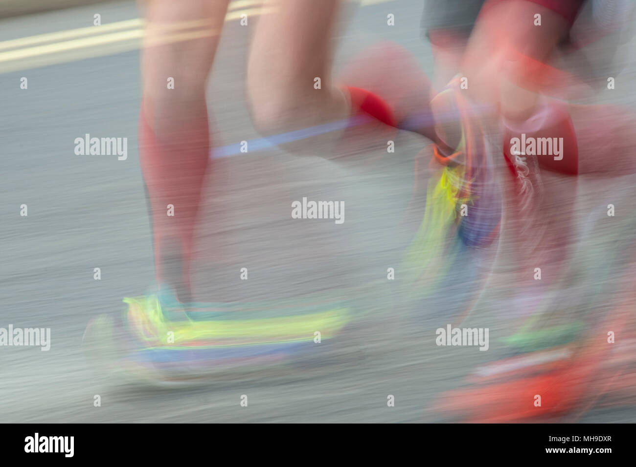 Marathonläufer. Lange Belichtung. London, 2018 Stockfoto