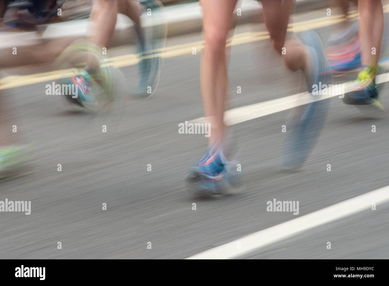 Marathonläufer. Lange Belichtung. London, 2018 Stockfoto