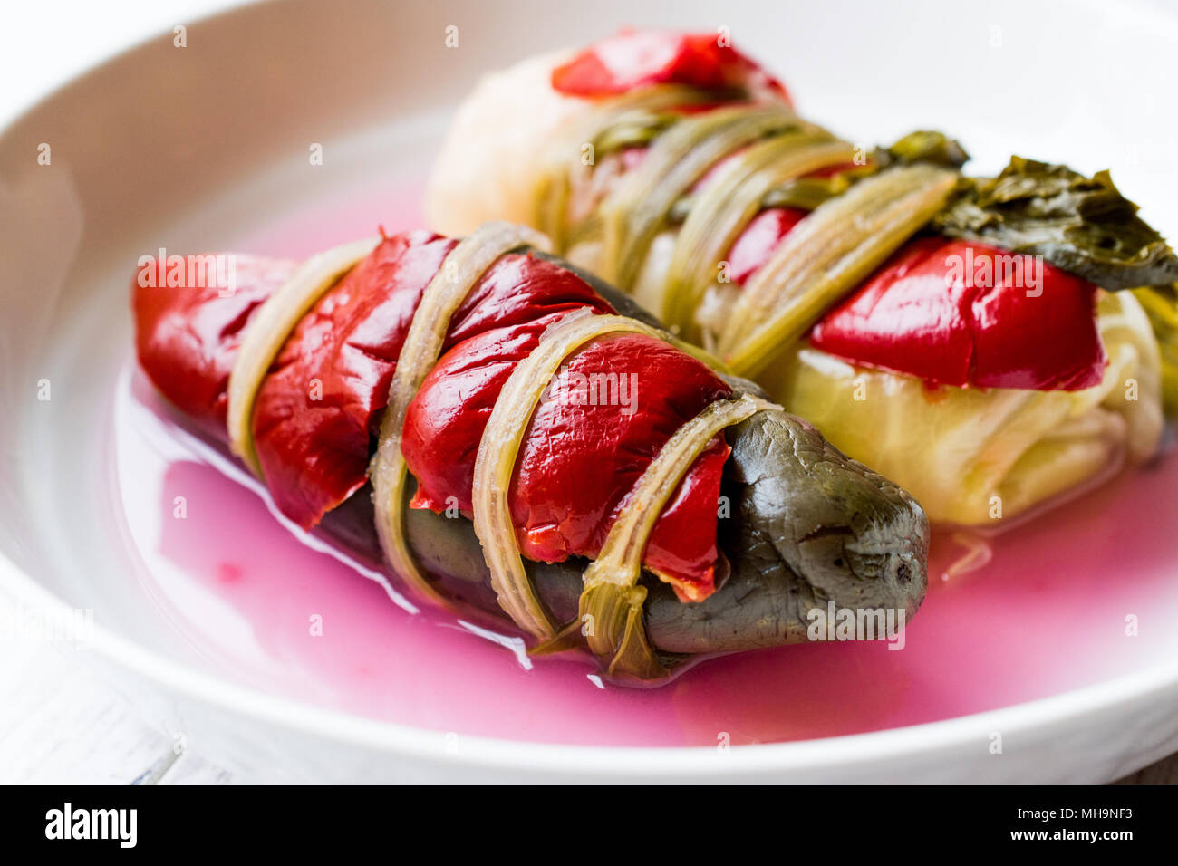 Türkische Aubergine Pickle/Patlican Tursusu. Traditionelle Speisen. Stockfoto