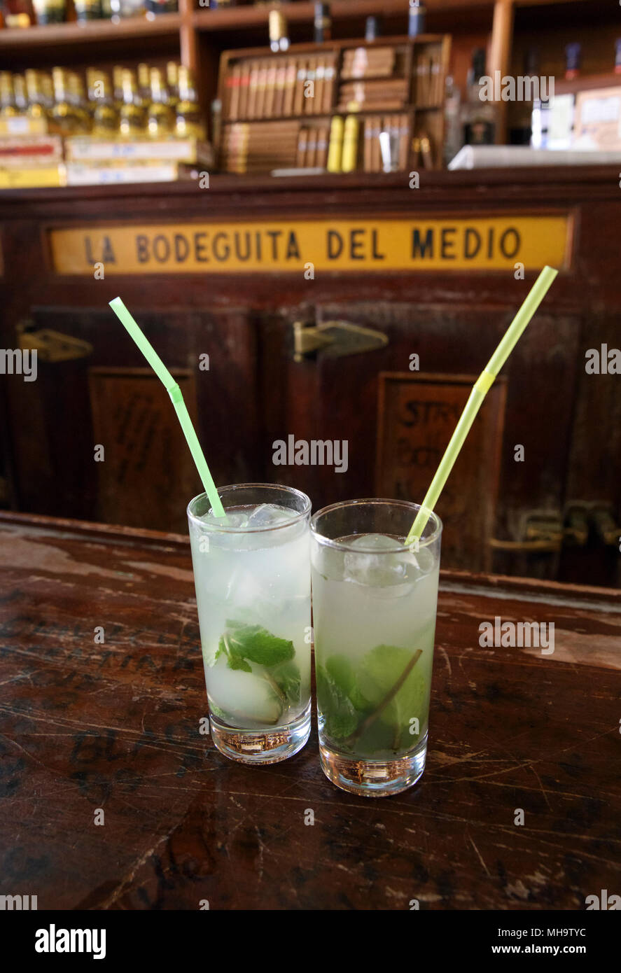 Mojitos sind die Spezialität La Bodeguita del Medio Bar in Havanna, Kuba. Stockfoto