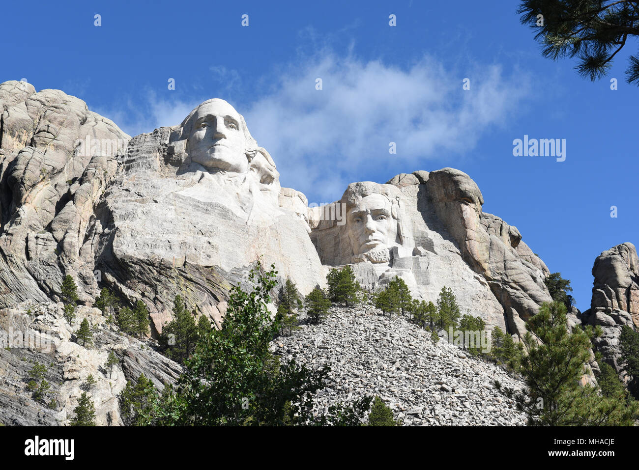 Das Mount Rushmore National Memorial ist eine massive Skulptur in Mount Rushmore in den Black Hills von South Dakota geschnitzt. 1941 Abgeschlossen unter Stockfoto